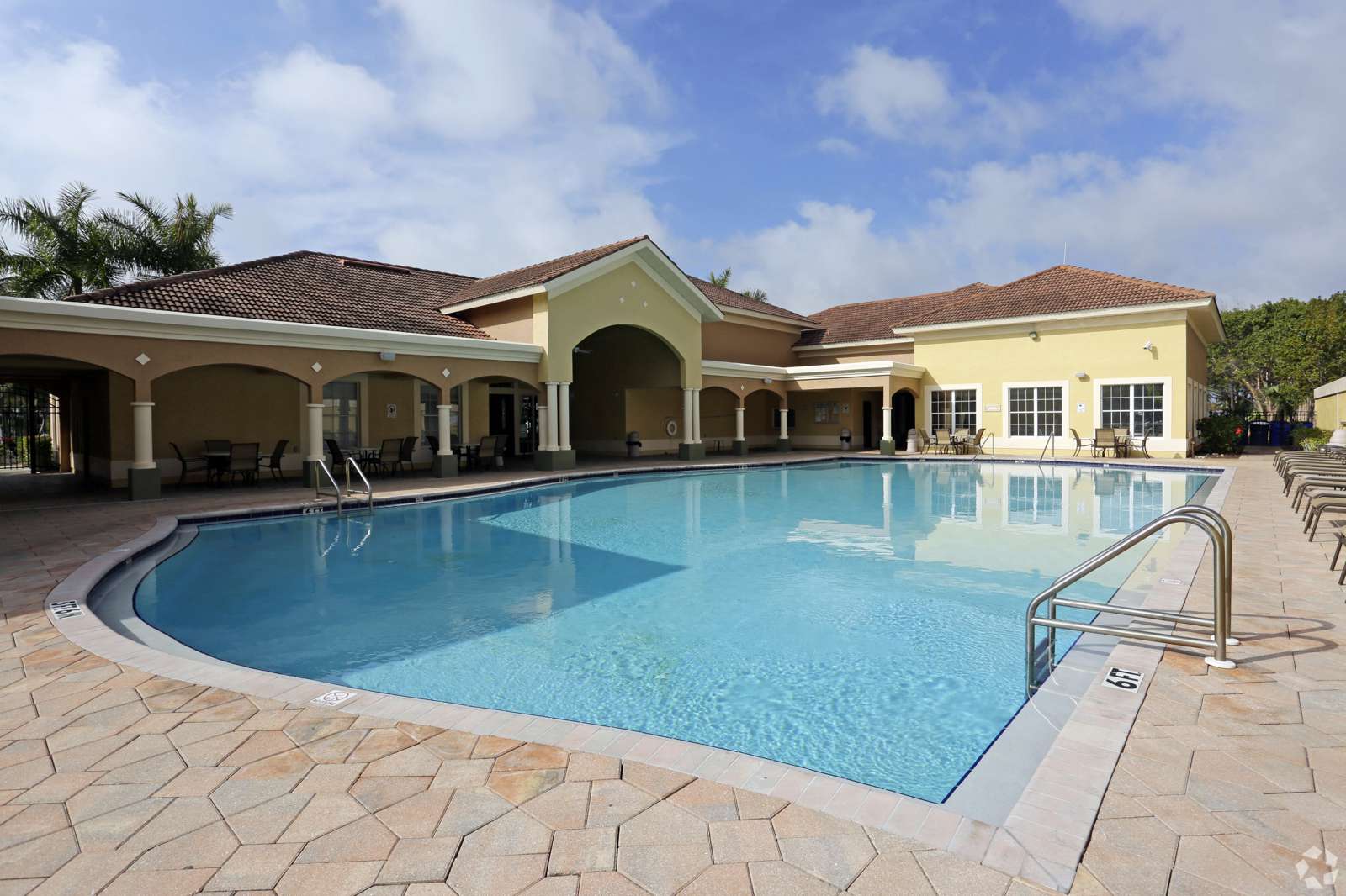 College pointe apartments fort myers Idea