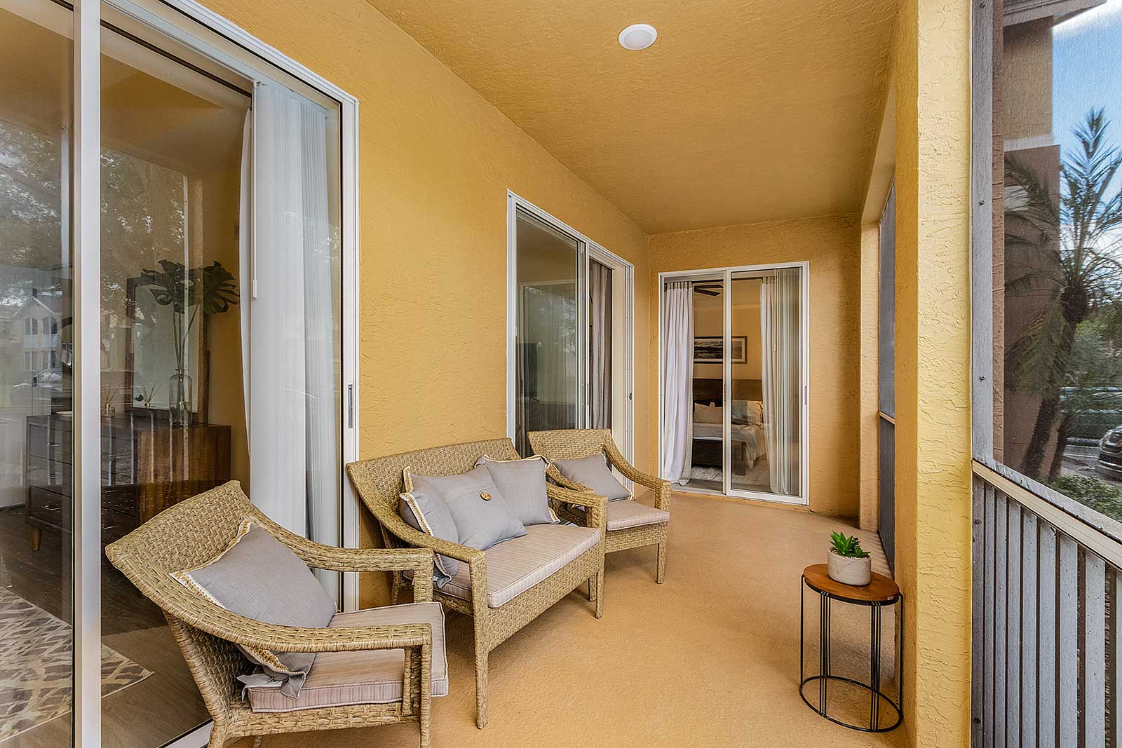 Apartment Photo Gallery The Lakes At College Pointe