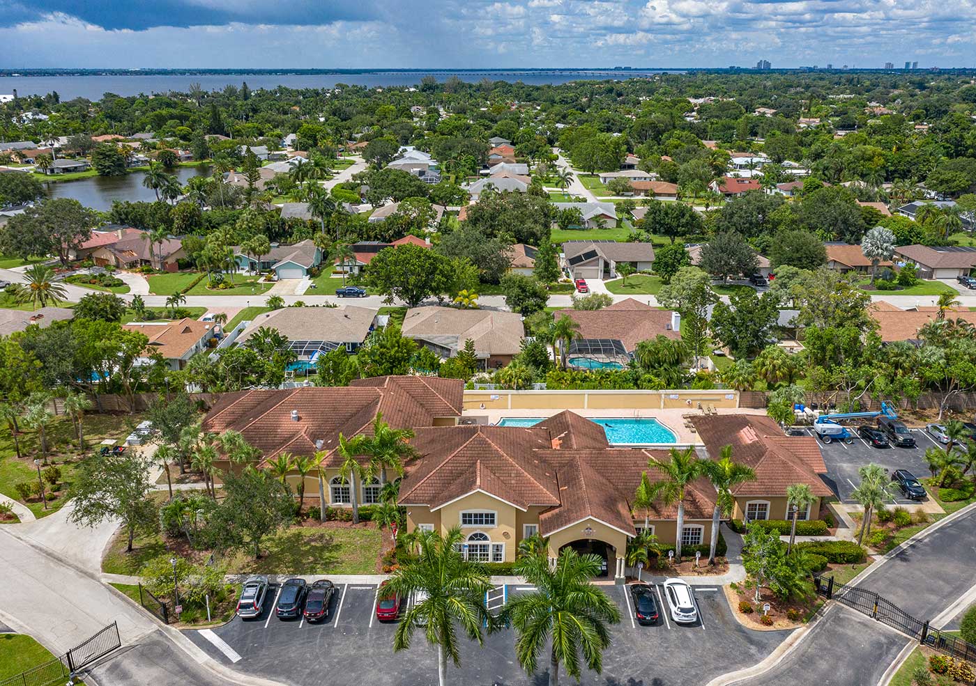 Birds eye view of The Lakes at College Pointe residences